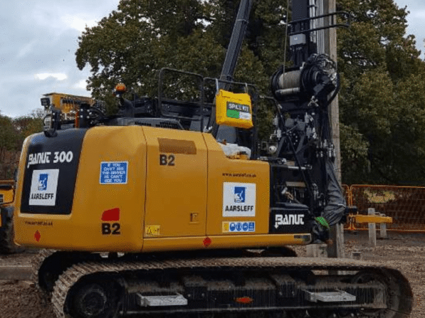Banut 300 Piling Rig