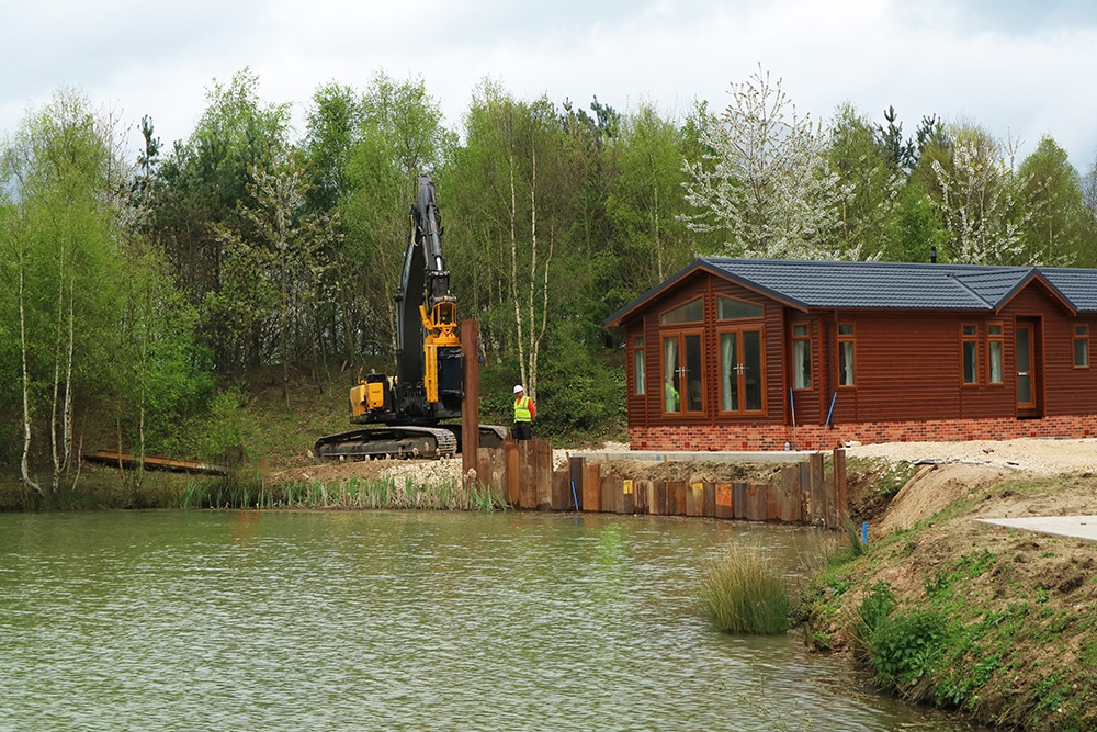 Sheet Piling contractor installing sheet piles at Lincoln Torksey Caravans Holiday Cabin, Burton Waters 2017 Sheet Piling contractor installing sheet piles at Lincoln Torksey Caravans Holiday Cabin, Burton Waters 2017