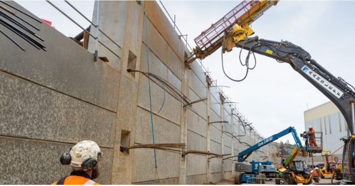 UK's Largest Retaining Structure - Aarsleff Ground Engineering