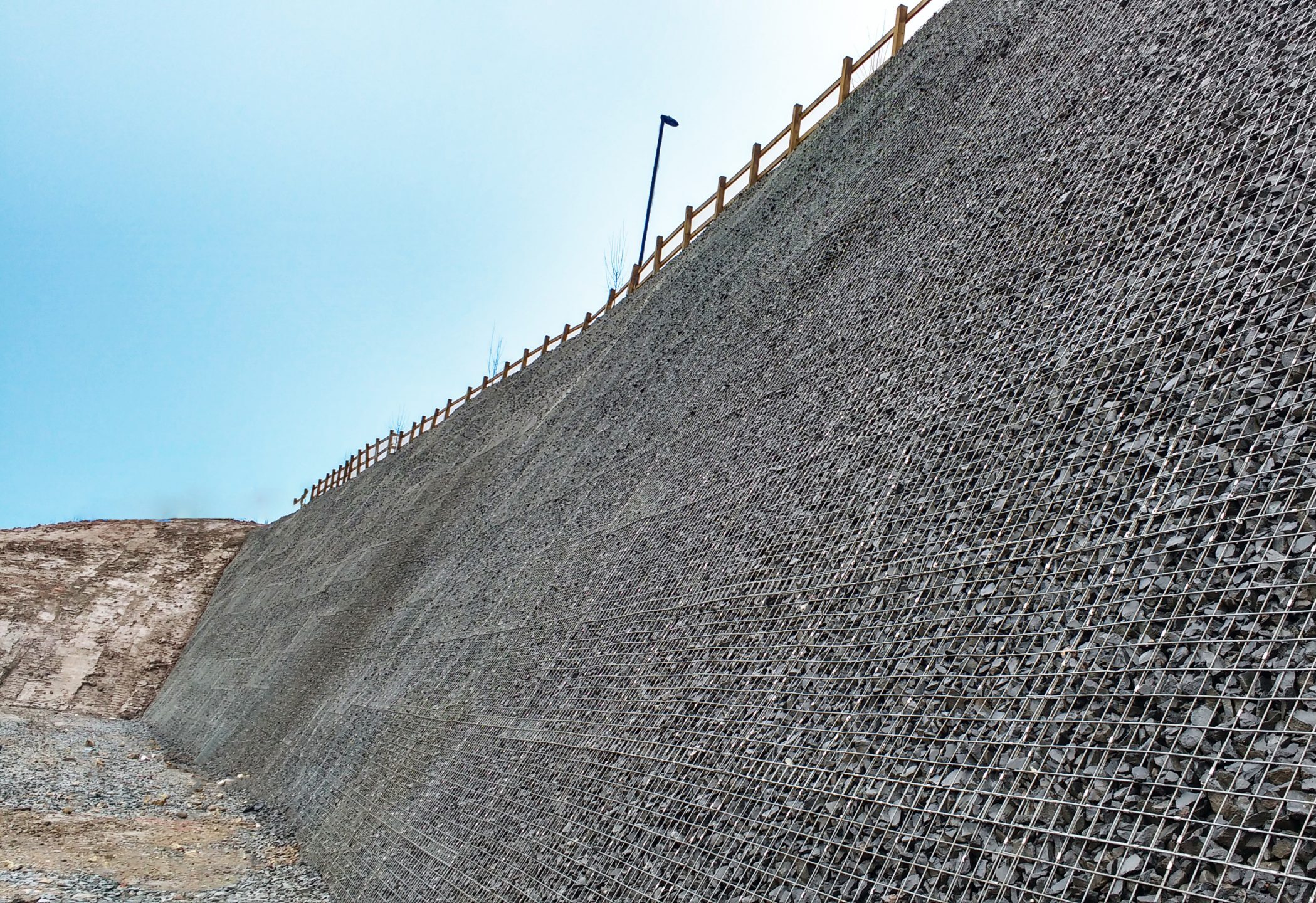 gabion faced retaining wall