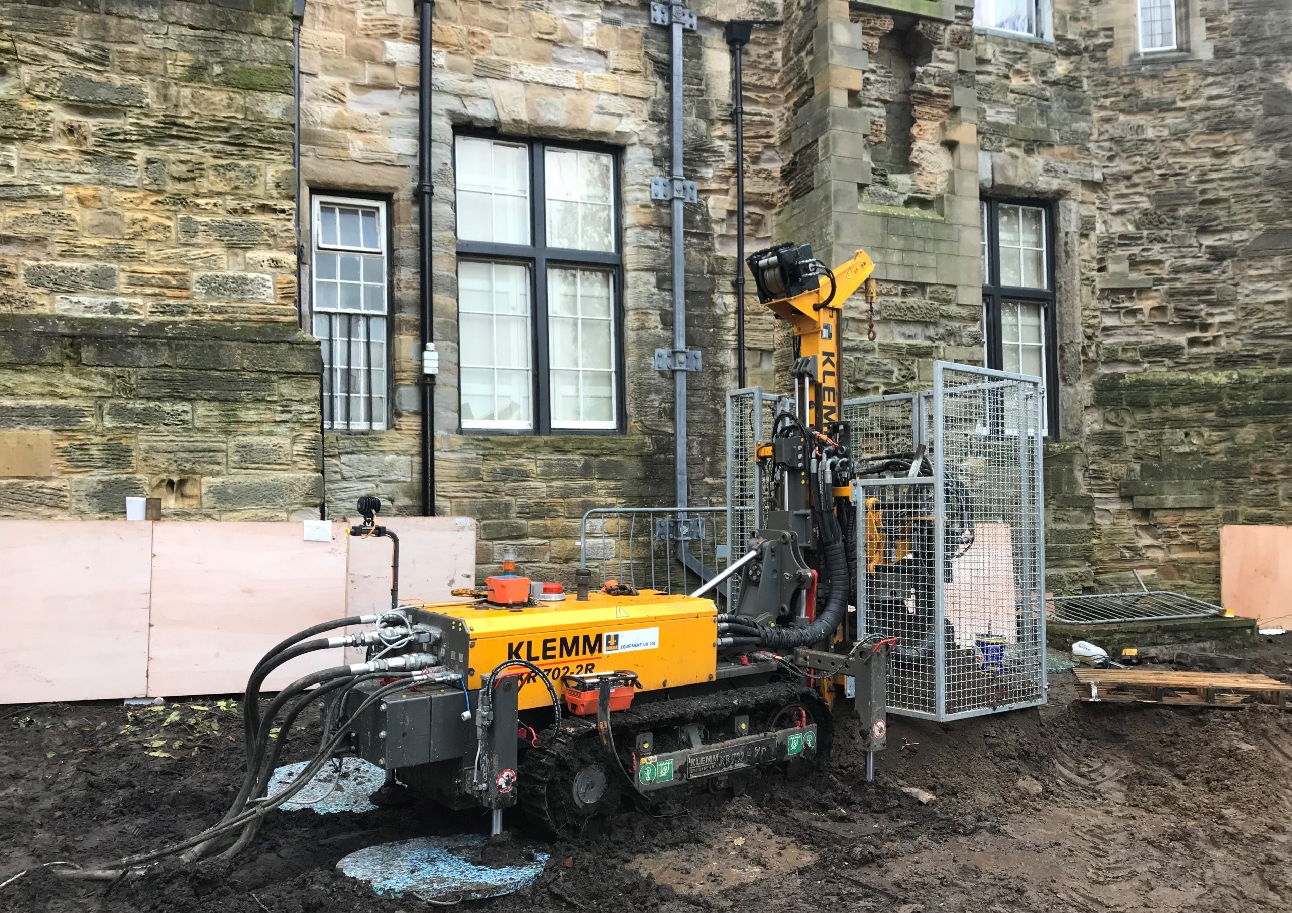 Klemm 702 piling rig at Durham Castle project